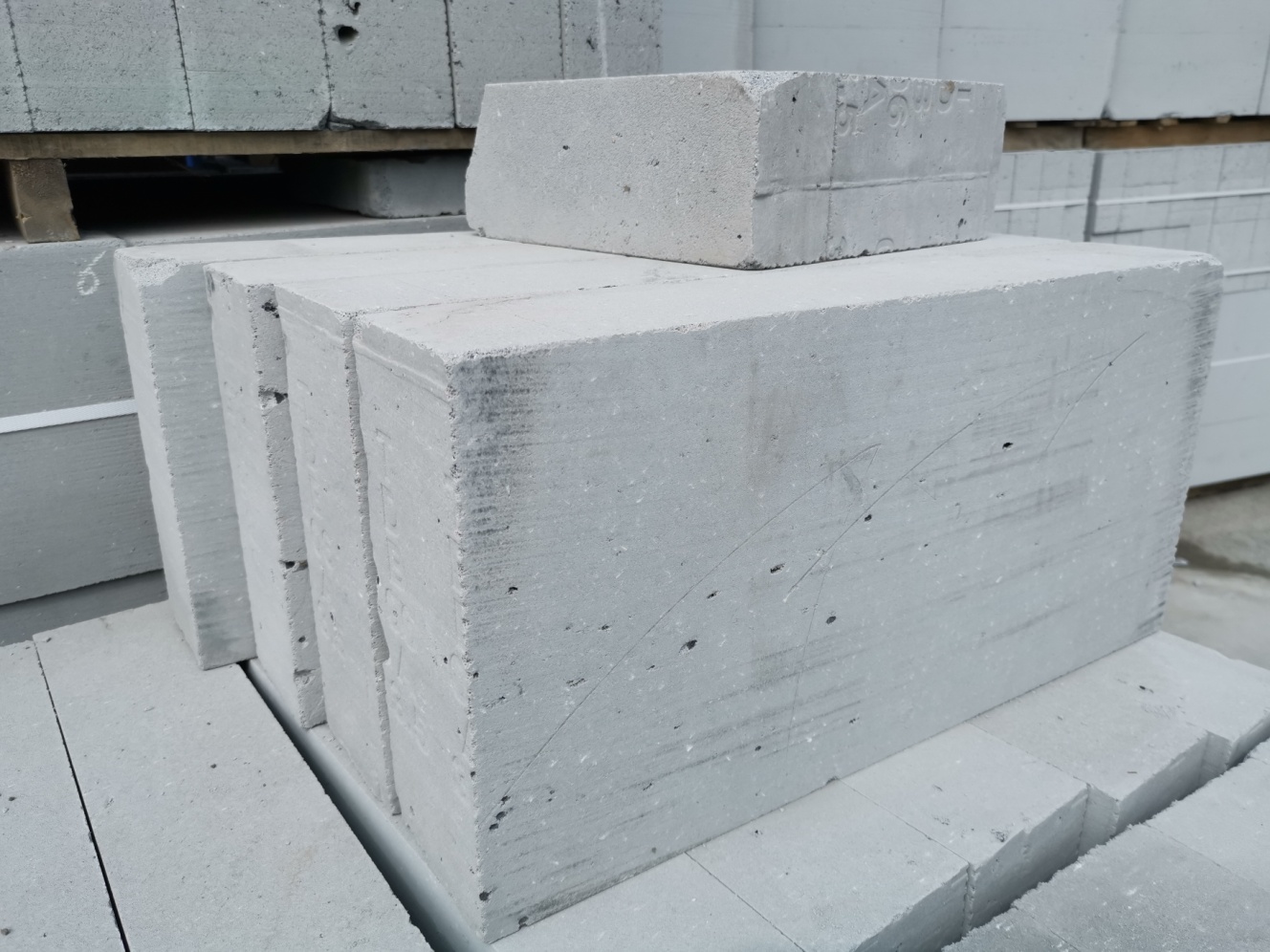 Autoclaved Aerated Concrete: Difference Between Sand And Ash